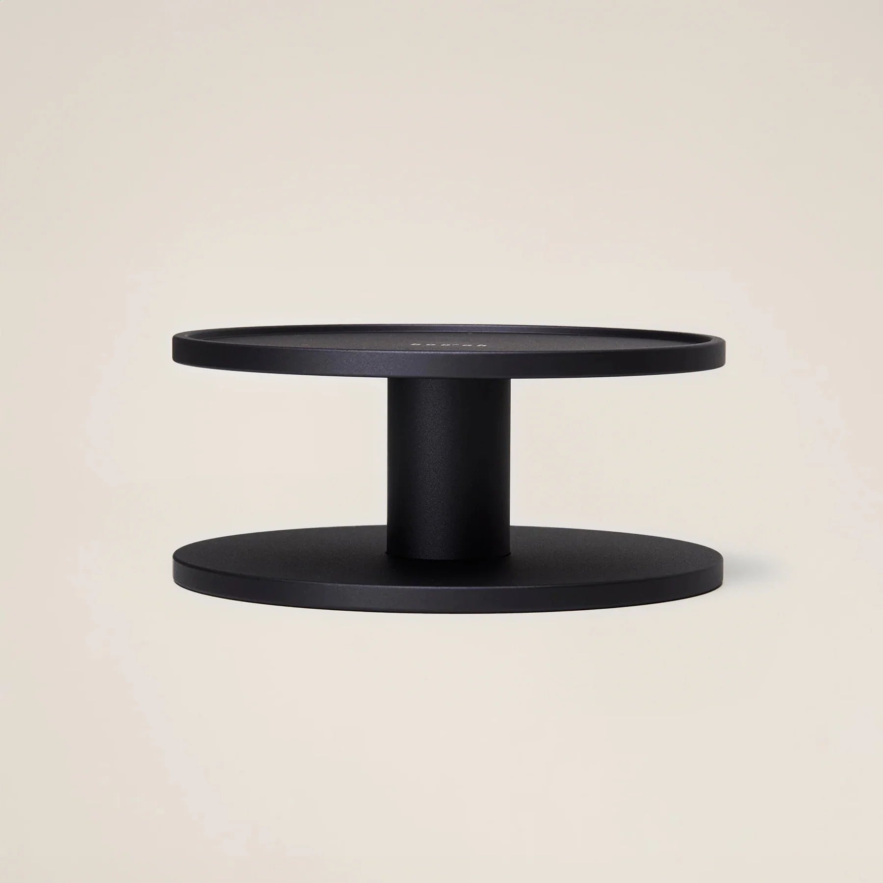 Mogo Stand